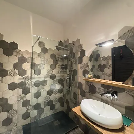 Relax & Explore Stylish In Apartament *