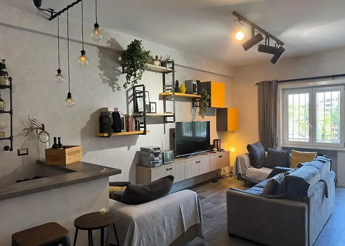 Relax & Explore Stylish In Apartment